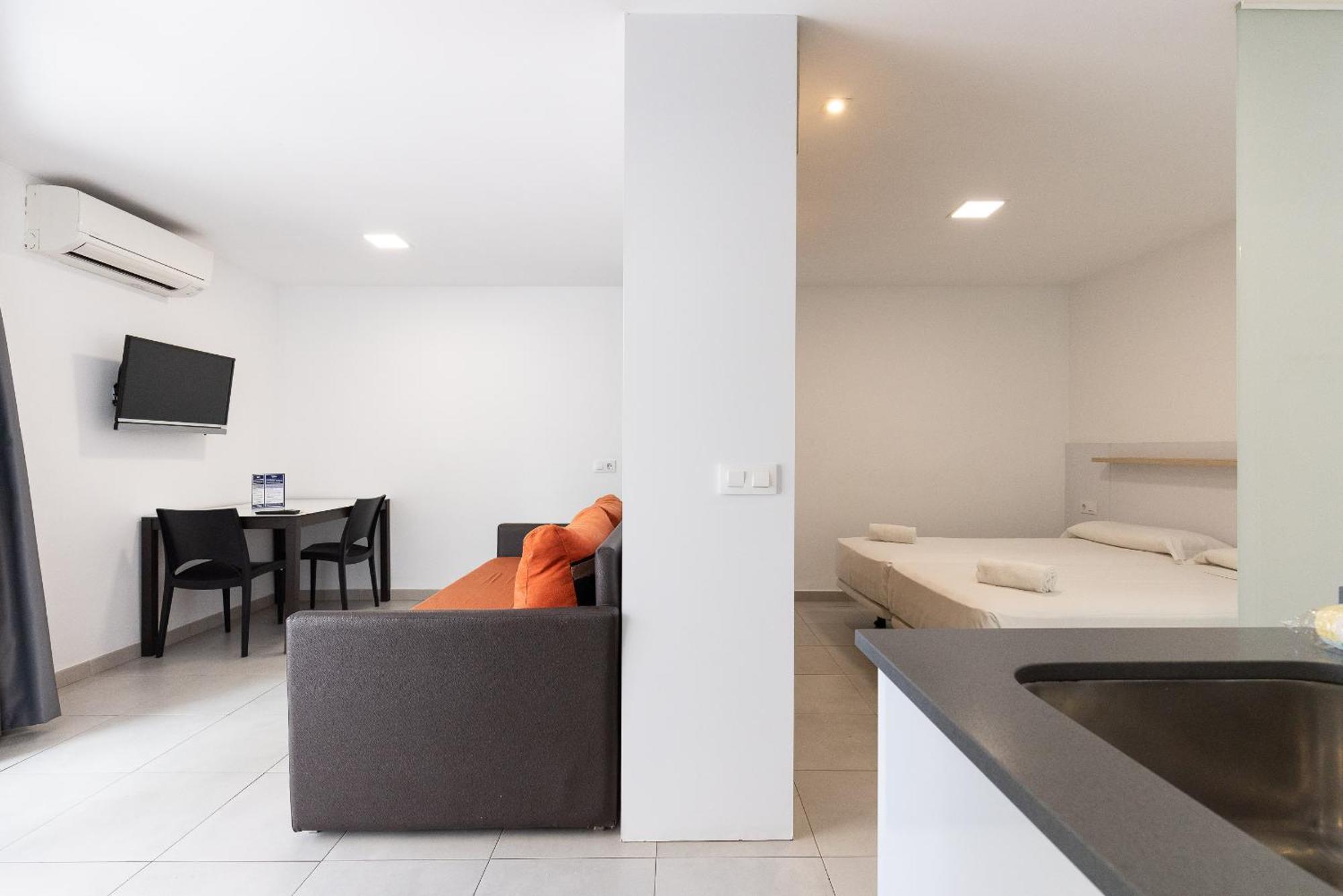Rentalmar Aries Plus ซาลอว์ ภายนอก รูปภาพ