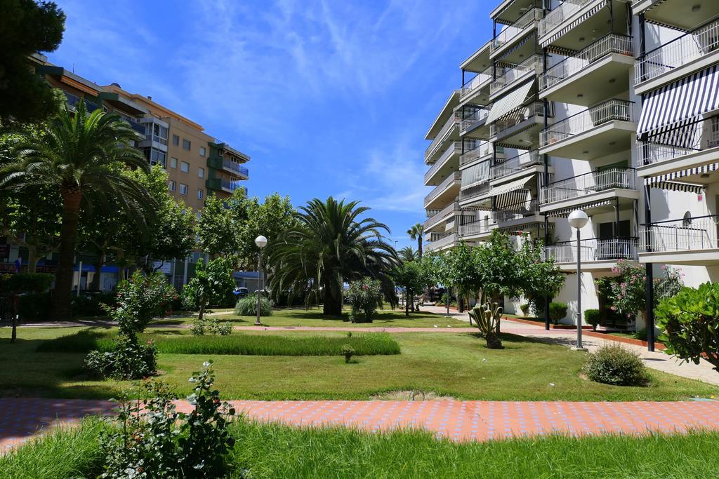Rentalmar Aries Plus ซาลอว์ ภายนอก รูปภาพ